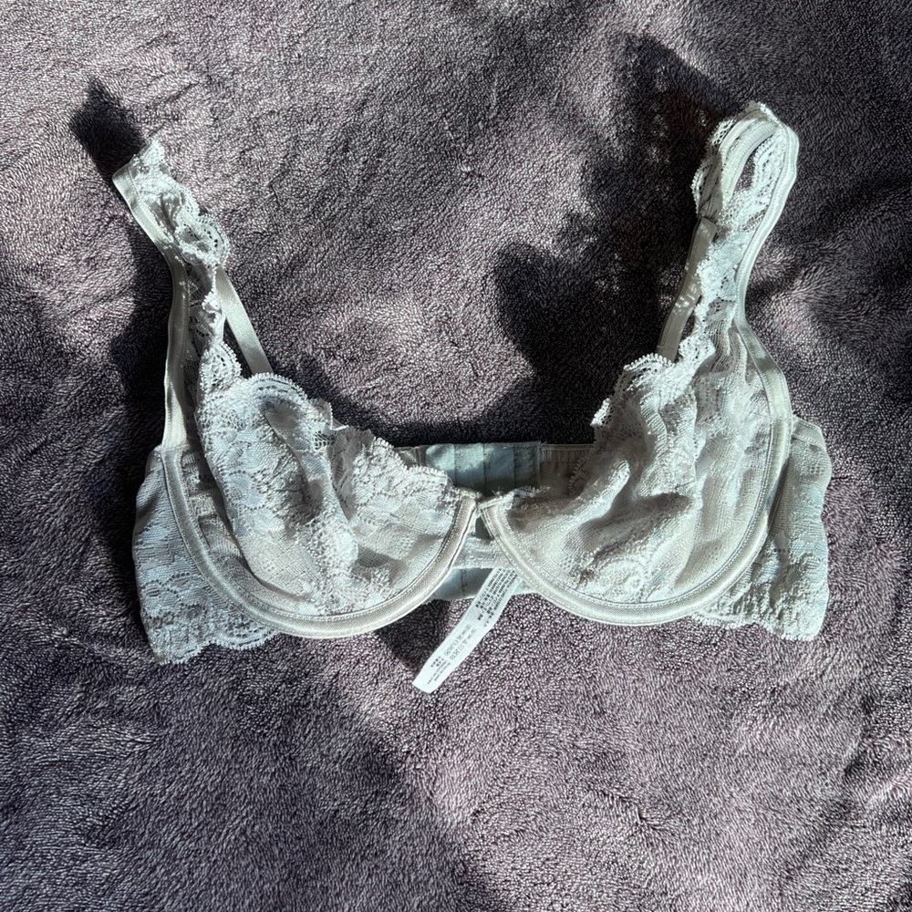 Intimately by Free People Lace Underwire Bra in Light Gray